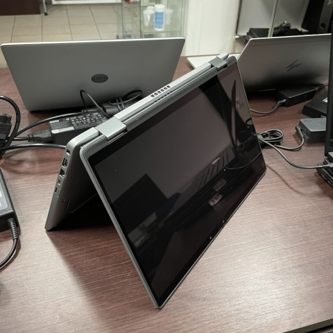 Dotykowy Laptop 2w1 Dell Latitude 7420 Core i7 11GEN 16GB 256GB SSD Carbon Win11 B