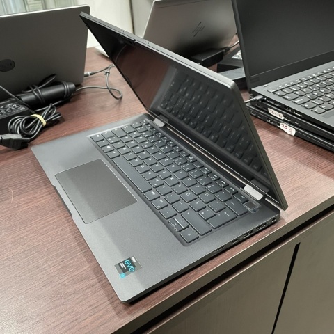 Laptop Dell Latitude 7420 Core i5 11GEN 8GB 256GB SSD Carbon Win11 A-